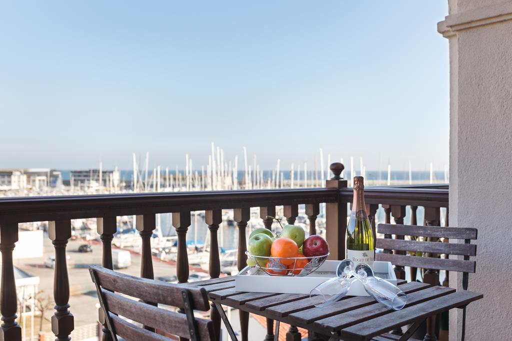 Arenyslux II Apartment Аренис де Мар Екстериор снимка